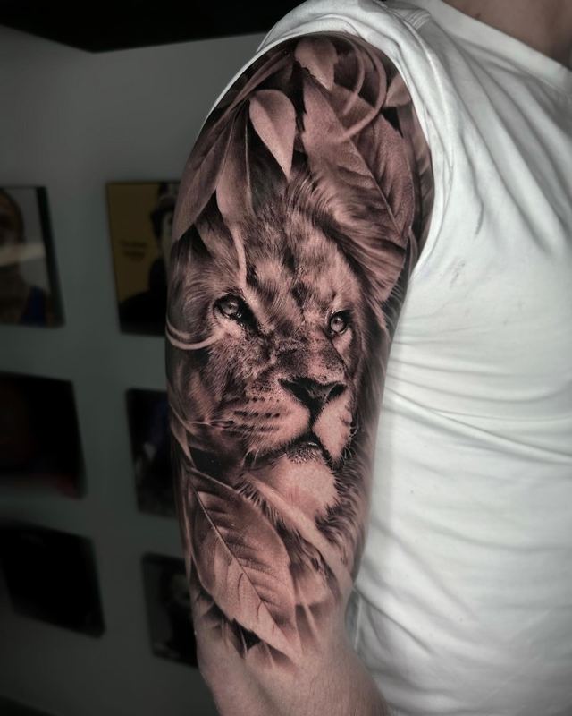Lion half sleeve – DMTcollective tattoo
