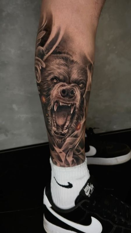 Roaring bear calf piece – tattoo by DMTcollective, Karmiel