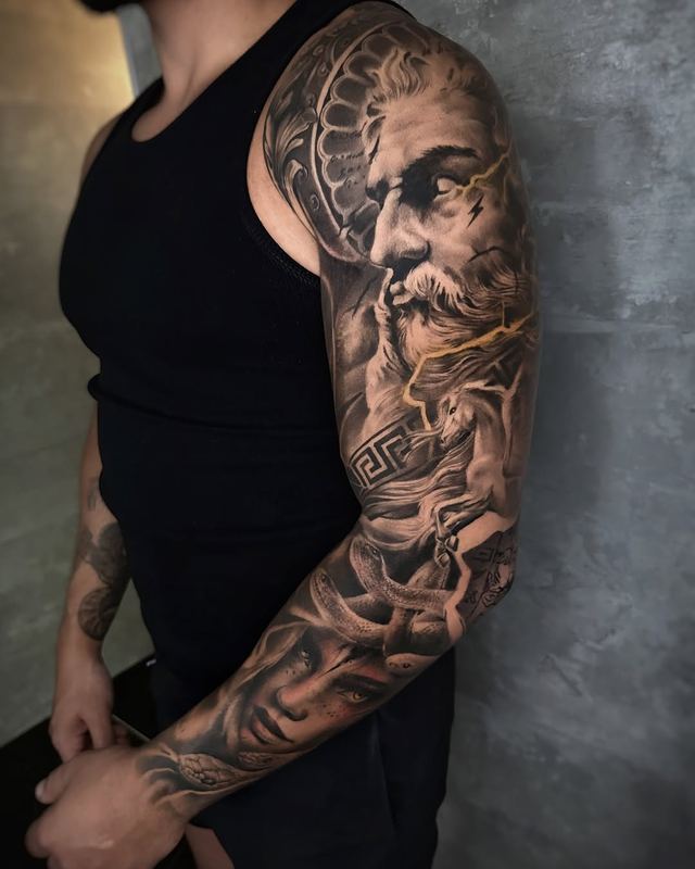 Zeus full sleeve – DMTcollective tattoo